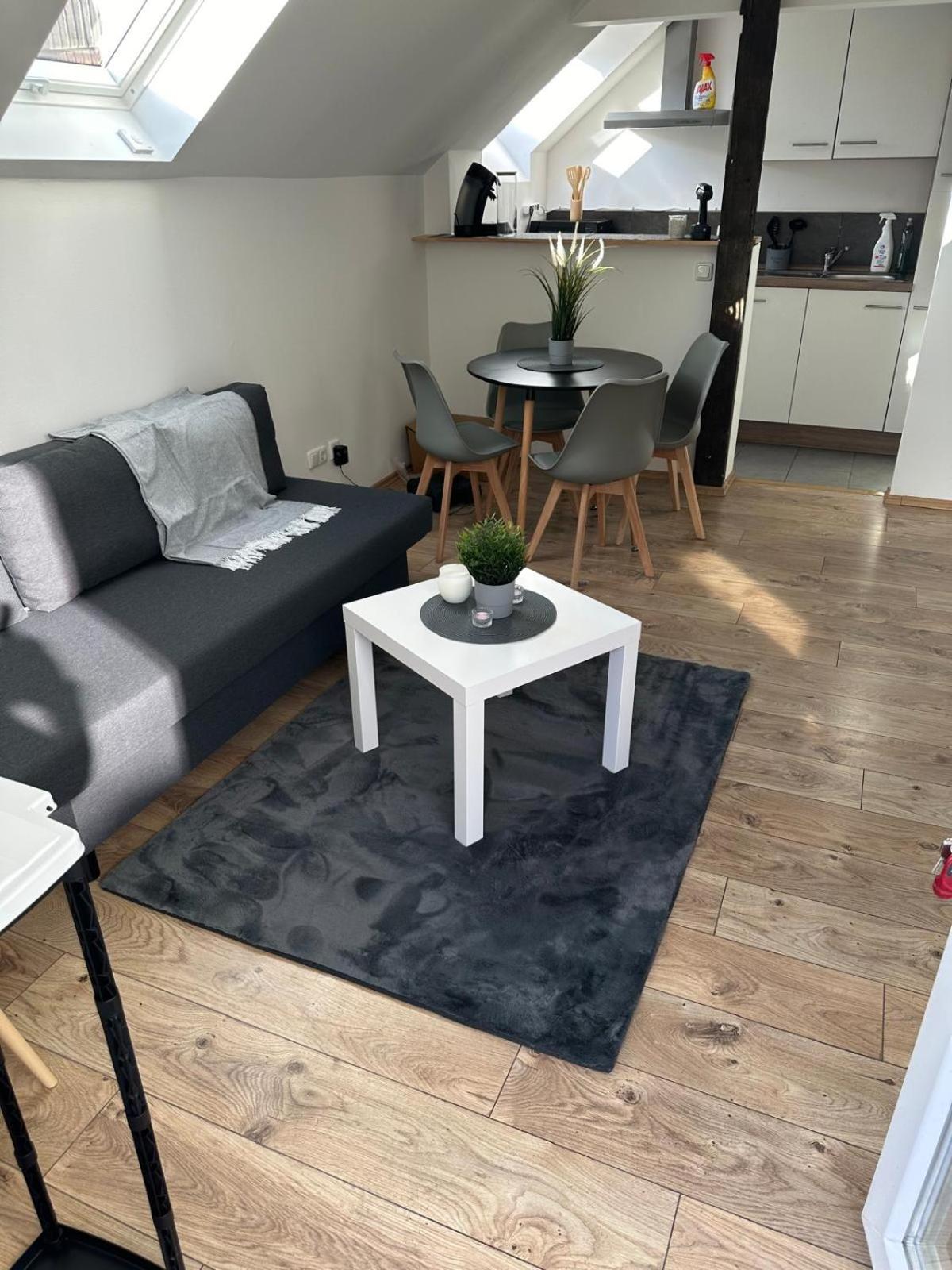 Mola Apartments-Charmante Ferienwohnung Im Herdecke Zentrum Fuer 3 Personen-Grosse Dachterrasse-Grill-Gratis Parken-Wlan ภายนอก รูปภาพ