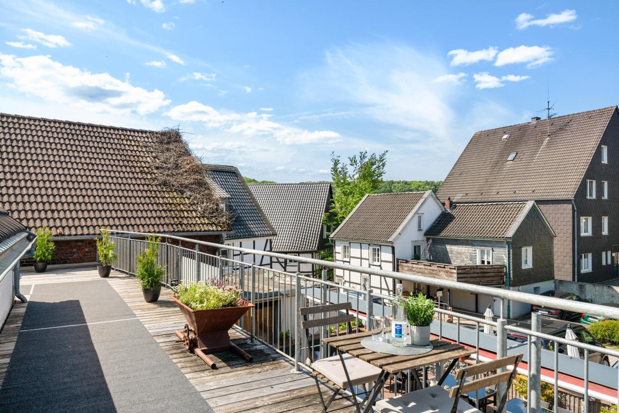 Mola Apartments-Charmante Ferienwohnung Im Herdecke Zentrum Fuer 3 Personen-Grosse Dachterrasse-Grill-Gratis Parken-Wlan ภายนอก รูปภาพ