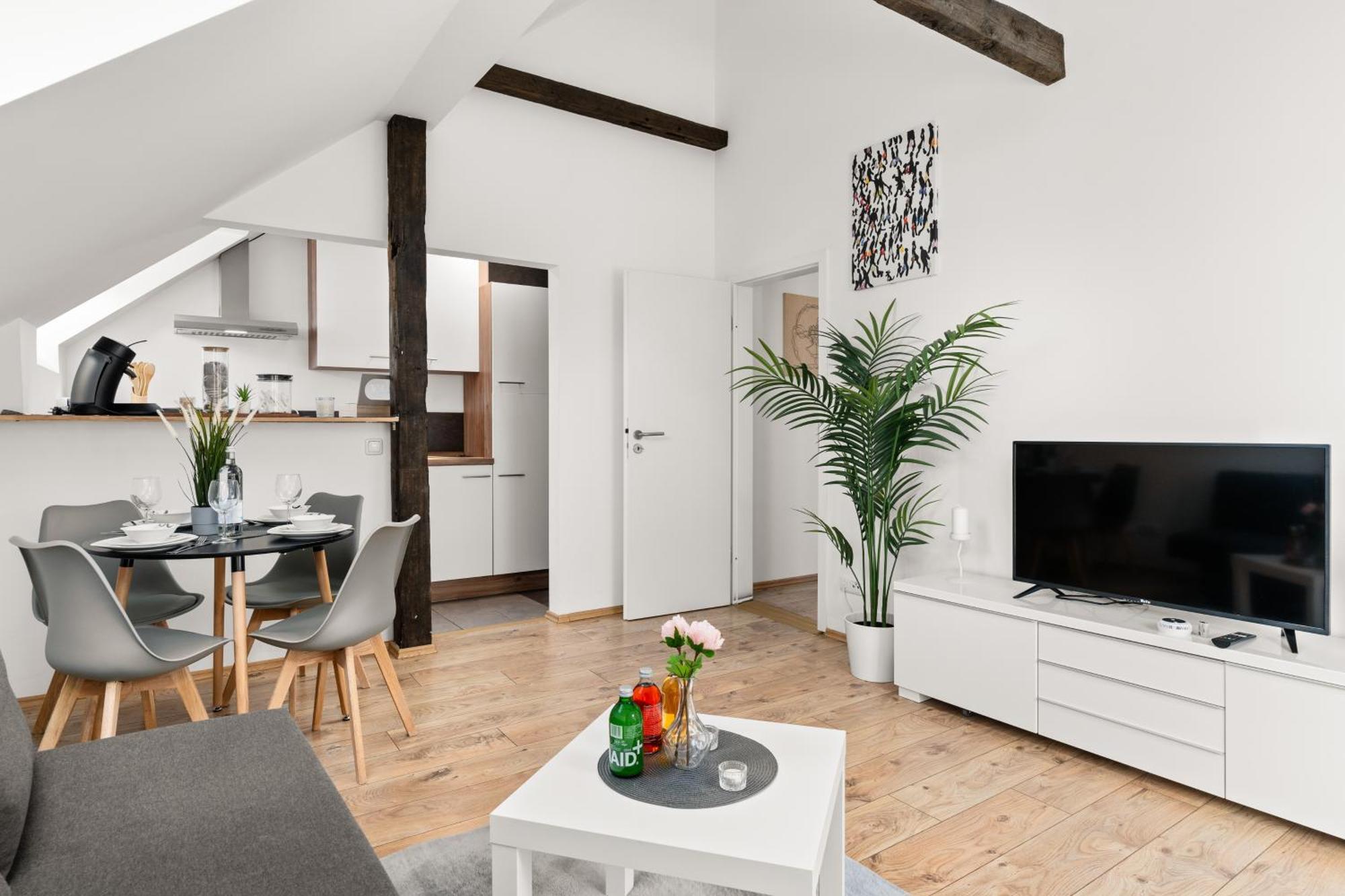 Mola Apartments-Charmante Ferienwohnung Im Herdecke Zentrum Fuer 3 Personen-Grosse Dachterrasse-Grill-Gratis Parken-Wlan ภายนอก รูปภาพ